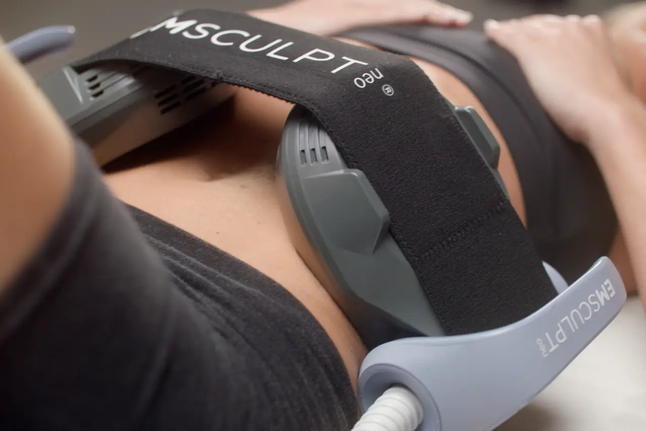 Traitement EMSculpt Neo à Paris